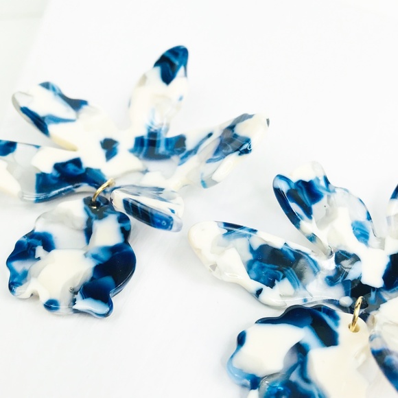 RESTOCKED Paper Lily Earrings in Blue - Picture 5 of 8